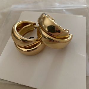 Metal geometric earring